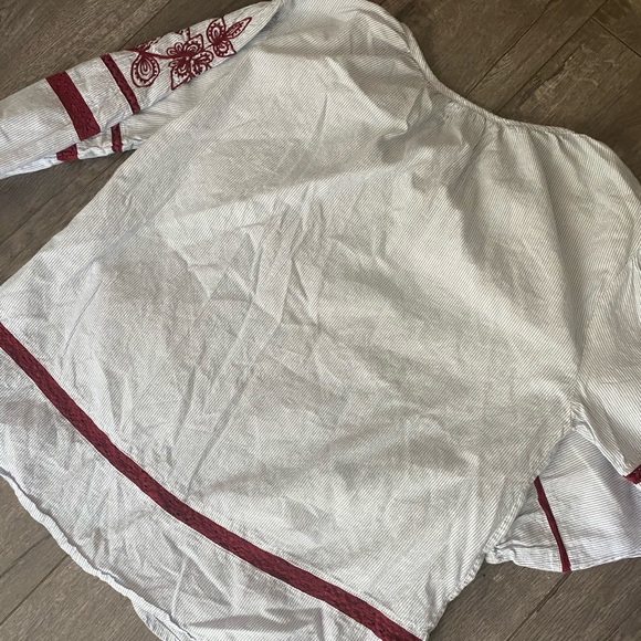 Velvet graham & spencer tagan embroidered blouse - Picture 9 of 9